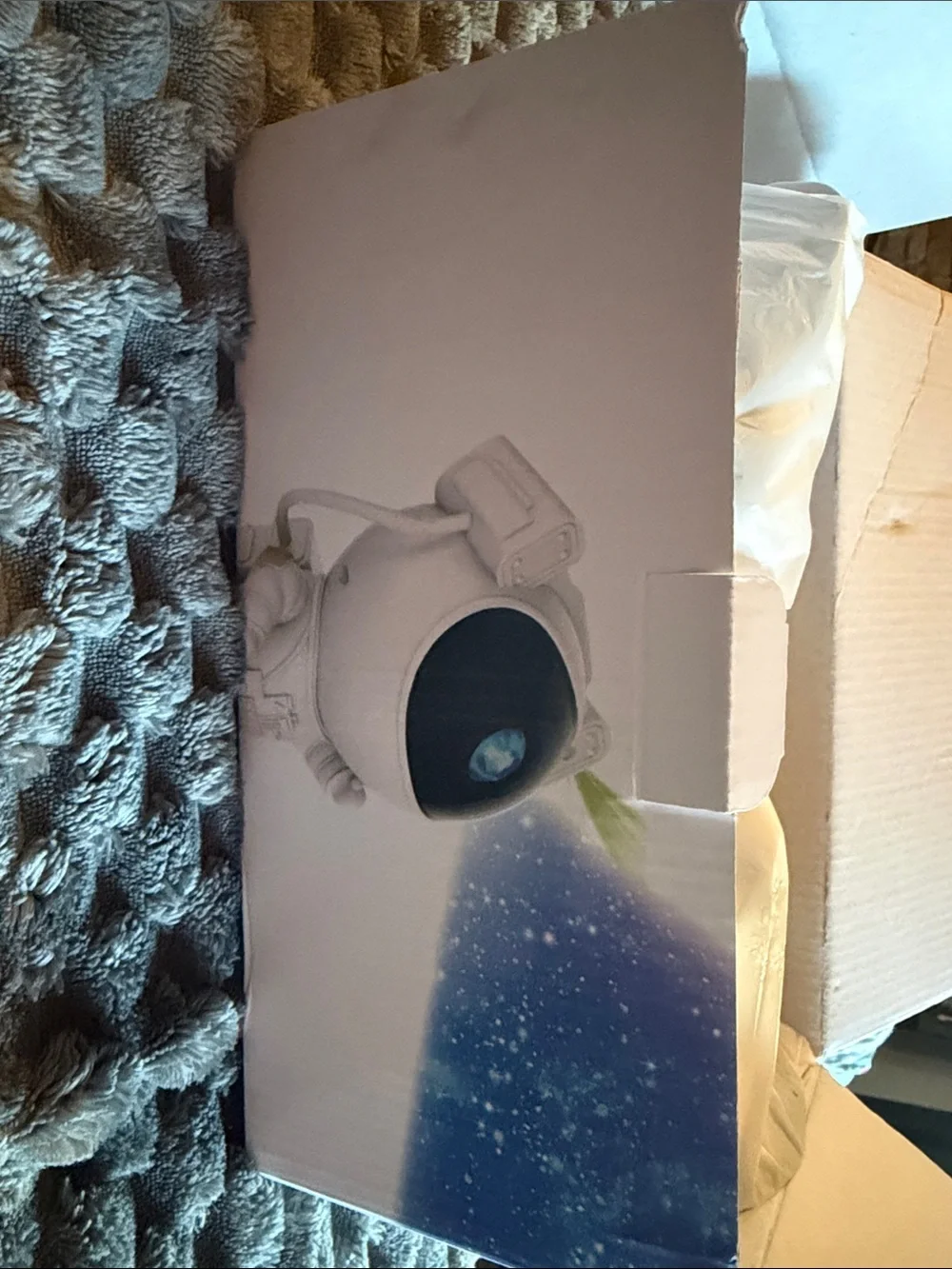 White Astronaut VR Accessory Stand with Remote - White